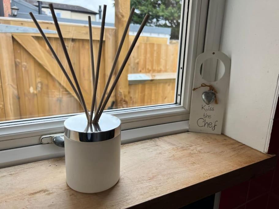 Cosy Cottage In Central Reading Free Parking & Fast Wifi מראה חיצוני תמונה