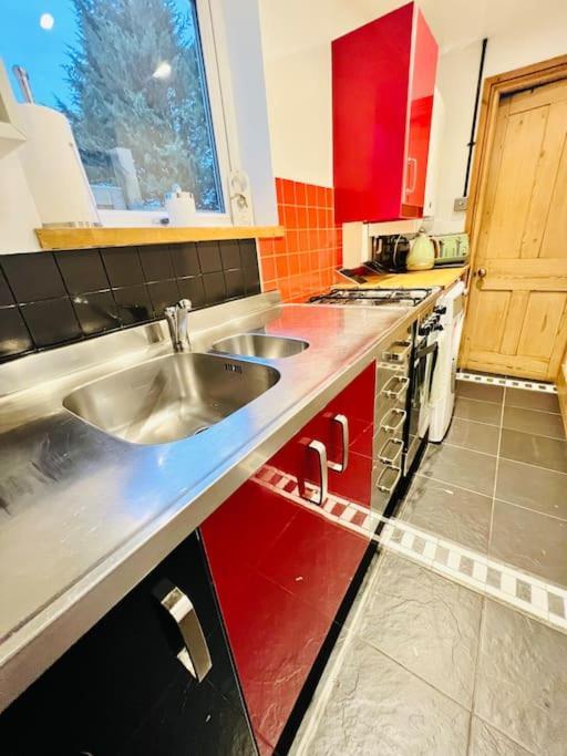 Cosy Cottage In Central Reading Free Parking & Fast Wifi מראה חיצוני תמונה